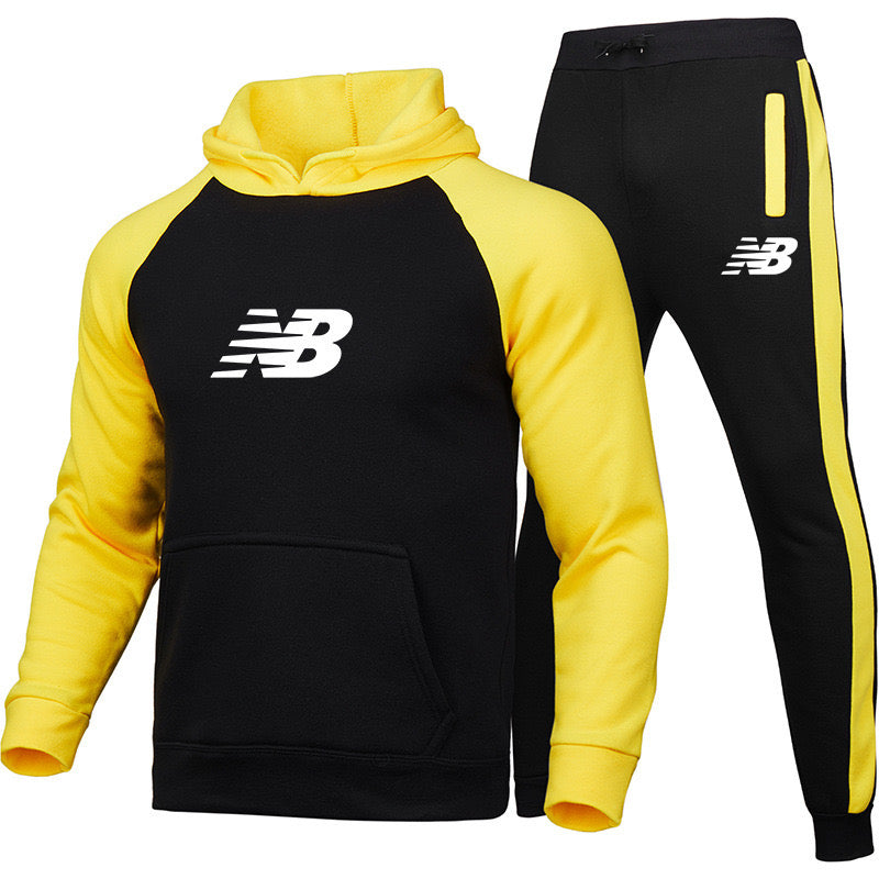 New Balance™ | Completo Felpa con Cappuccio e Pantaloni di Alta Qualità