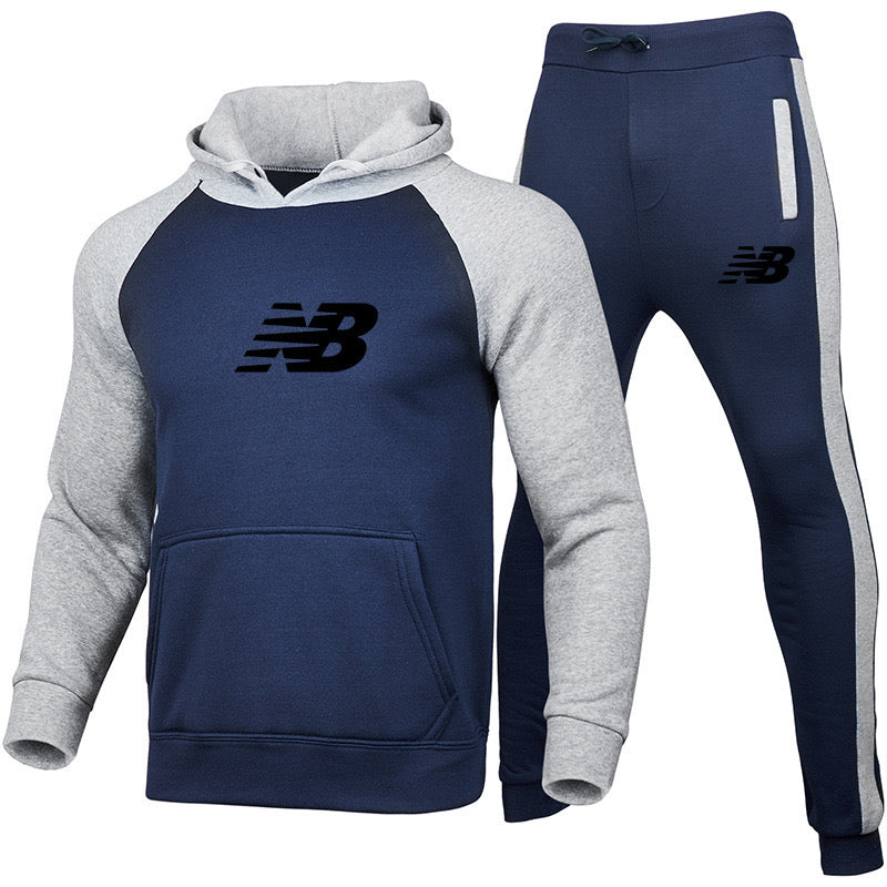 New Balance™ | Completo Felpa con Cappuccio e Pantaloni di Alta Qualità